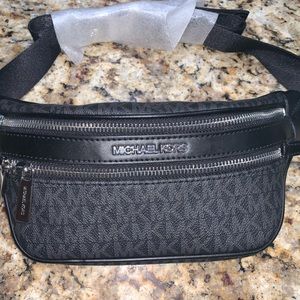 Brand new Michael Kors fannypack